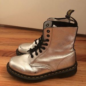 Dr Marten’s Pascal Silver size 7